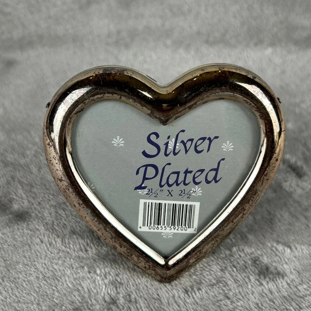 Vintage Silver Plated Heart Picture Frame Small 2.5x2.5 Velvet Back Korea